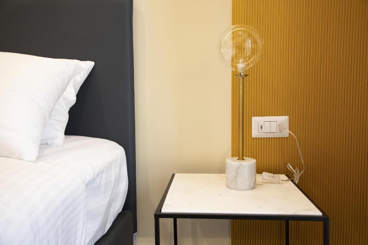 נאפולי South Hands Luxury Rooms מראה חיצוני תמונה