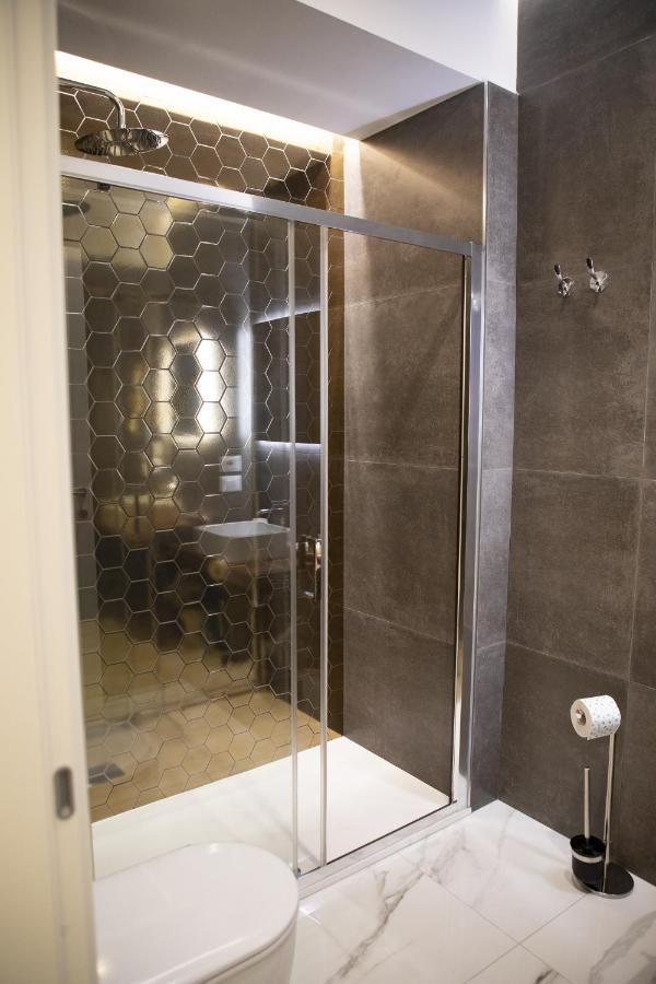 נאפולי South Hands Luxury Rooms מראה חיצוני תמונה